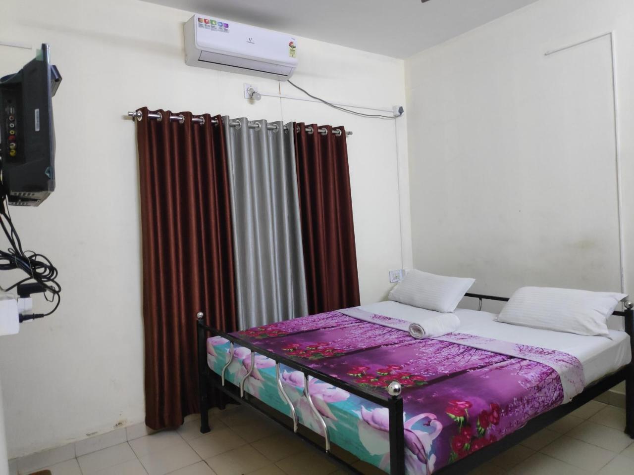 Hotel Silver Space Ernakulam Dış mekan fotoğraf