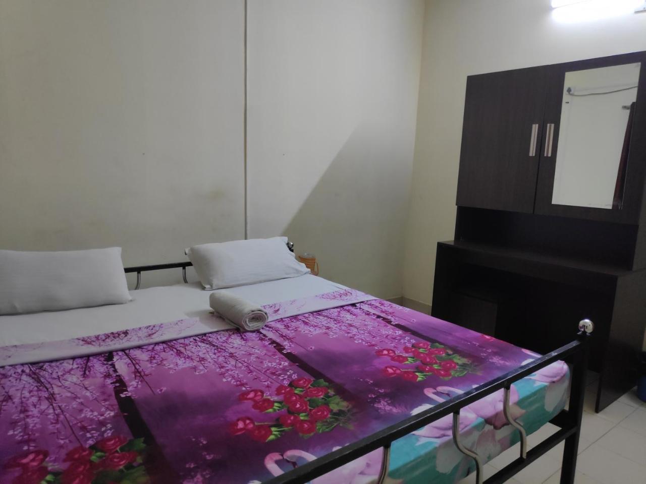Hotel Silver Space Ernakulam Dış mekan fotoğraf