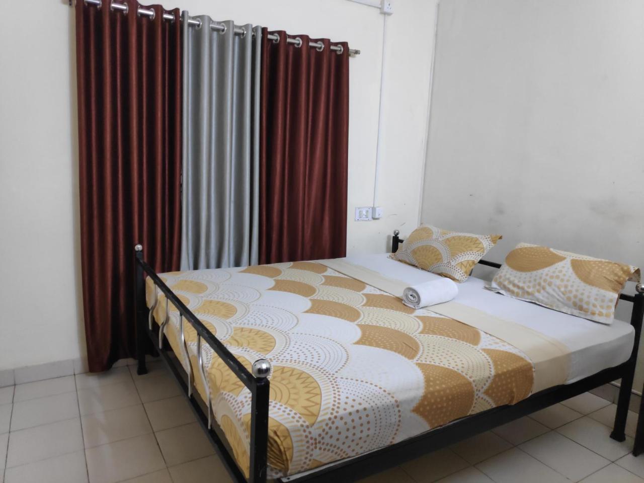 Hotel Silver Space Ernakulam Dış mekan fotoğraf